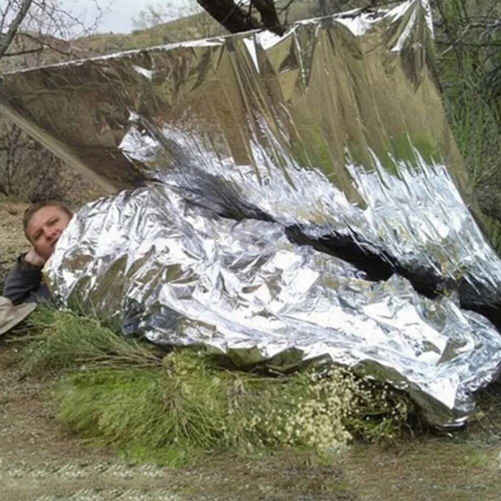 Outdoor Folding Emergency Blanket 210cm*130cm Silver Foil Emergency Survival Rescue Shelter for Camping Hiking Thermal Blankets